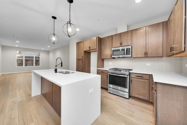 Building Photo - 30W136 Wheeler Cir