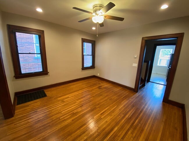 Building Photo - E 15th Ave 431-433 TNB