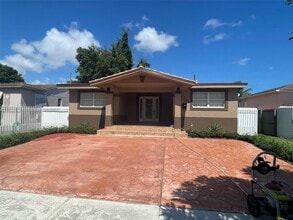 Building Photo - 2255 SW 26th St