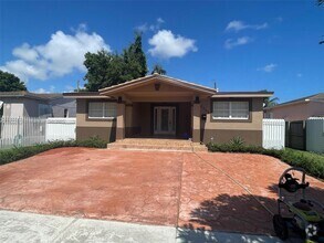 Building Photo - 2255 SW 26th St