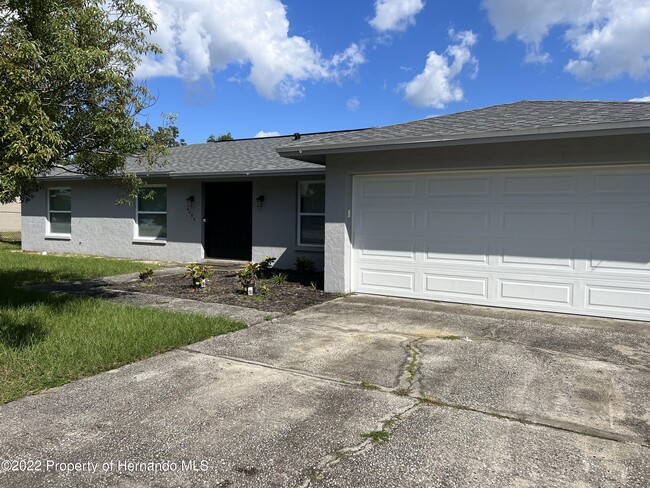 Building Photo - 4488 Bromley Ave