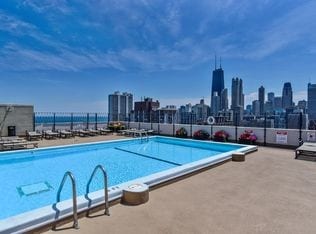 Building Photo - 1415 N Dearborn Pkwy