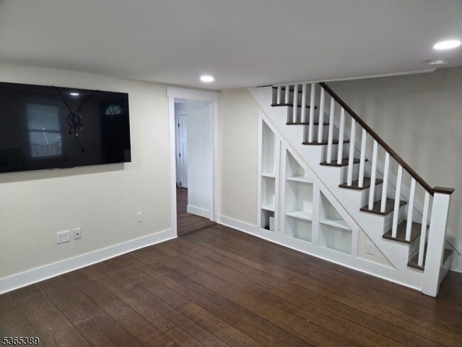 Foto del edificio - 524 Boonton Ave