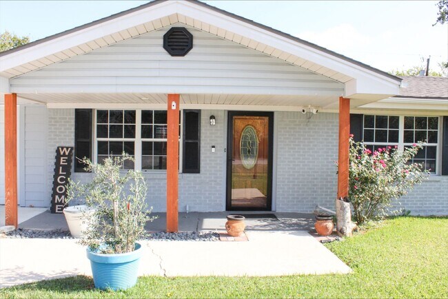 Foto del edificio - 105 N 1st St