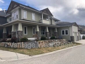 Building Photo - 5785 Mountainside Dr