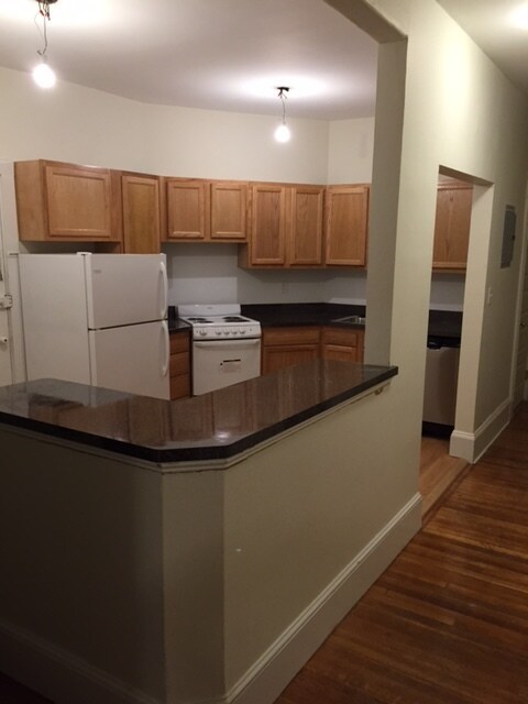 Foto del edificio - 1563 Beacon St