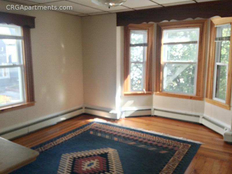 Primary Photo - 27 Everett St