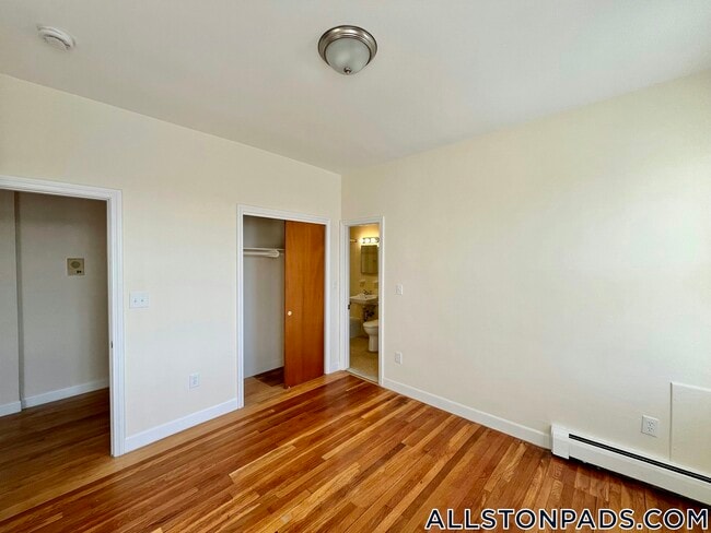 Foto del edificio - 64 Brighton Ave