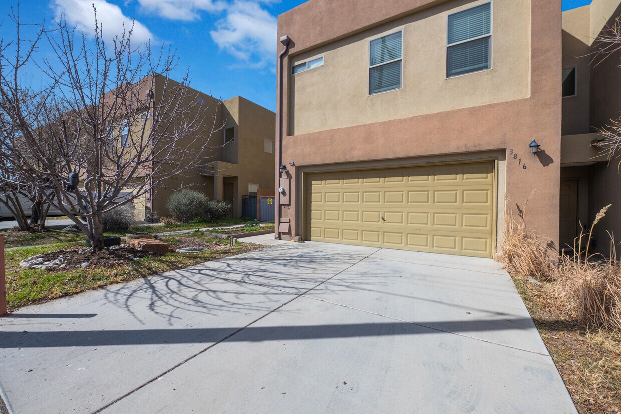 3816 Tulane Dr NE, Albuquerque, NM 87107 Townhome Rentals in Albuquerque NM