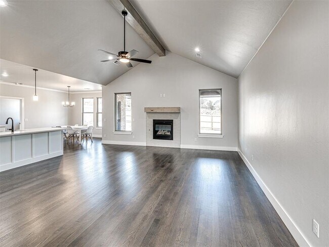 Foto del edificio - 8217 Jenny Ln