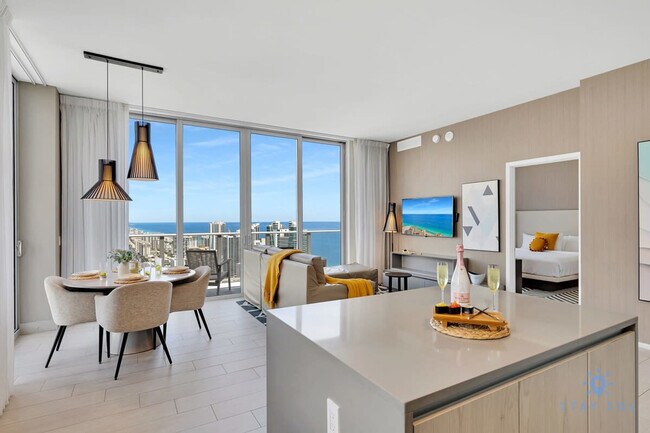 Foto del edificio - 4010 S Ocean Dr