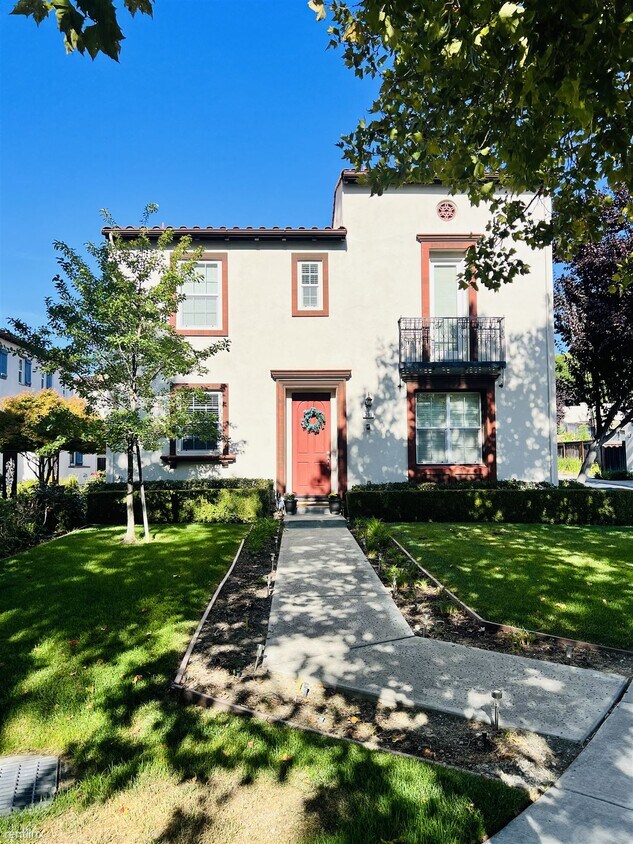 Primary Photo - 3 br, 2.5 bath House - 201 Zebrina Court