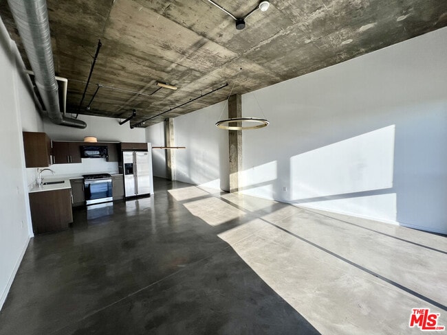 Foto del edificio - 510 S Hewitt St