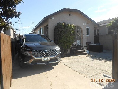 Building Photo - 1128 Clela Ave