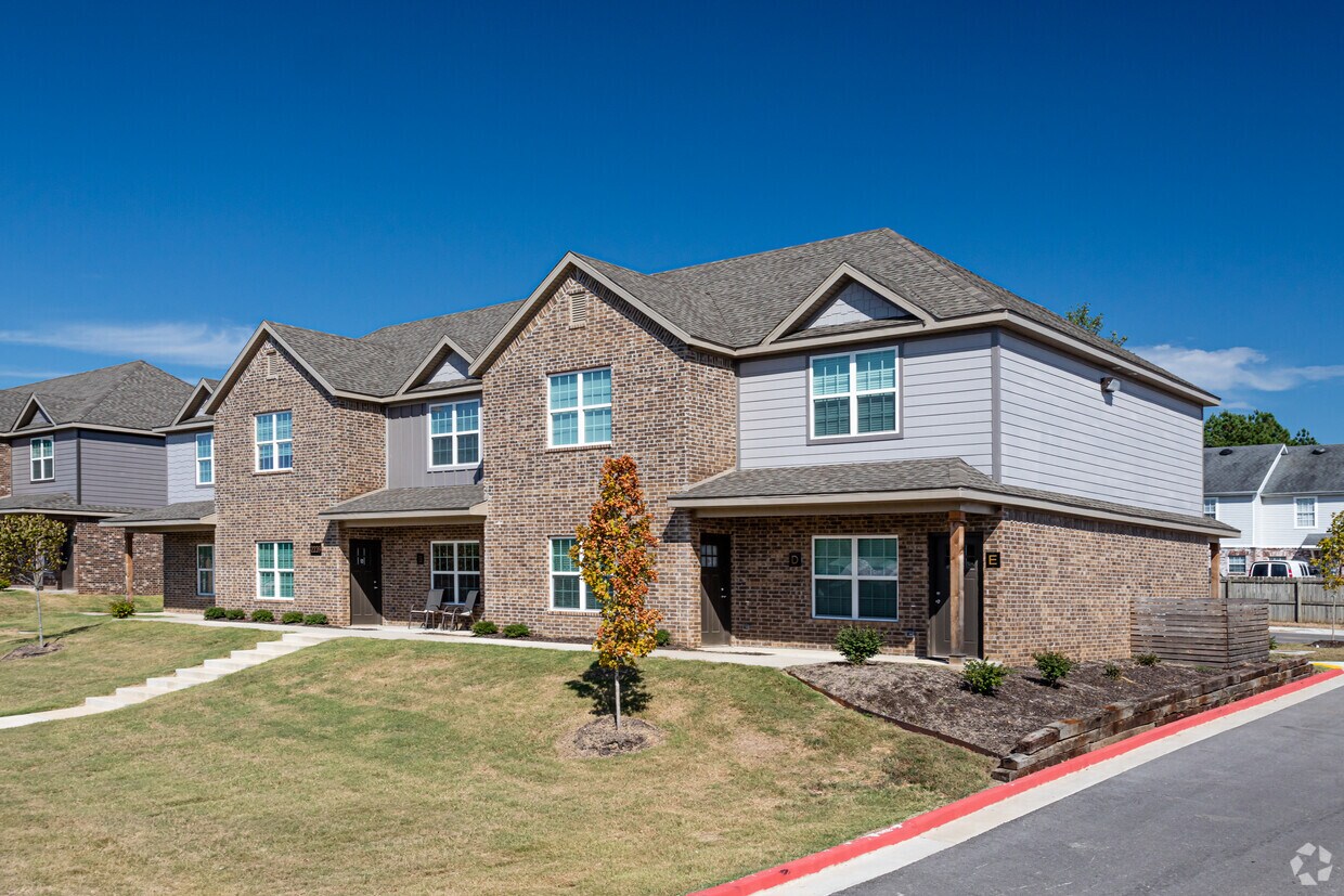 Foto principal - Talmoore Townhomes