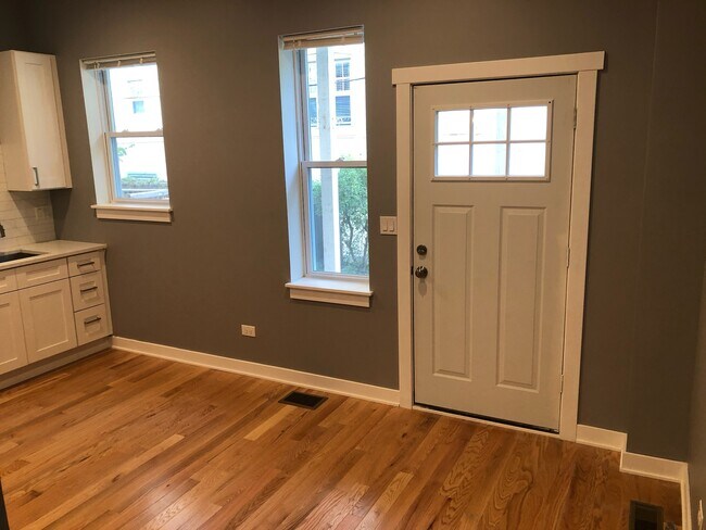 Kitchen/Back Door - 5521 S Dorchester Ave
