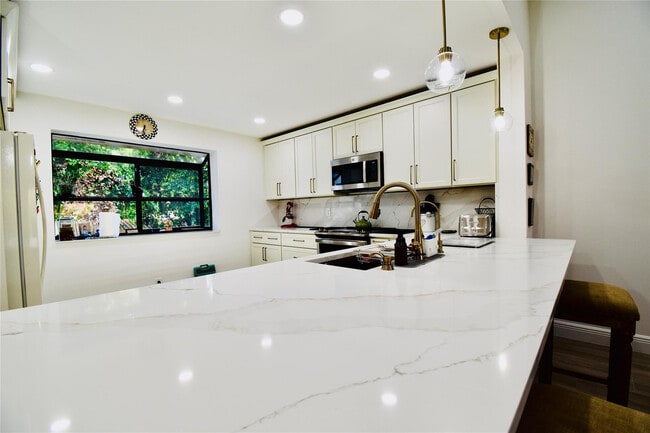 Foto del edificio - 7917 La Mirada Dr