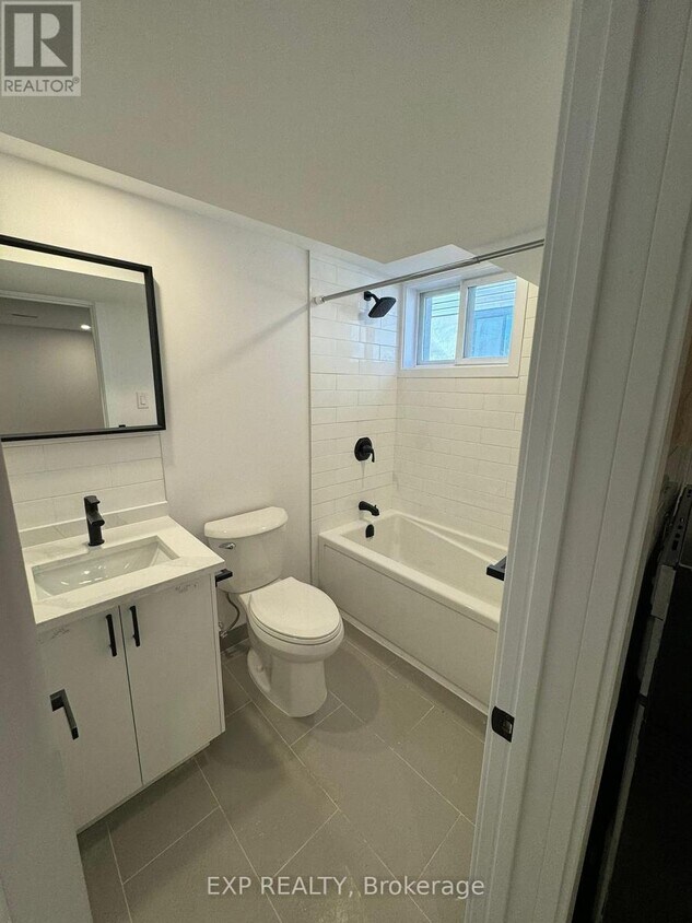 Photo du bâtiment - 2434 Clover St