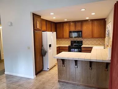 Building Photo - 112 Evergreen Cir