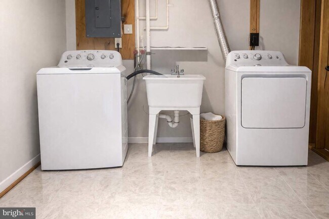 Foto del edificio - 20521 Neerwinder St