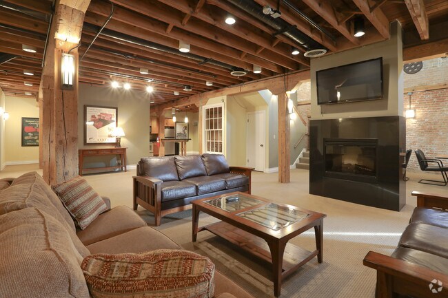 Centro recreativo - 5th Avenue Station