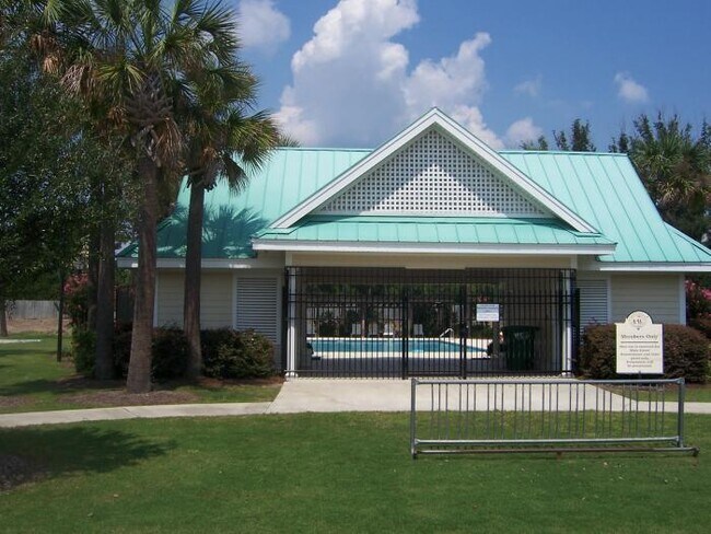 Building Photo - Mainstreet Subdivision