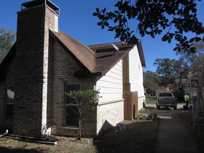 Building Photo - 5787 Easthampton Dr