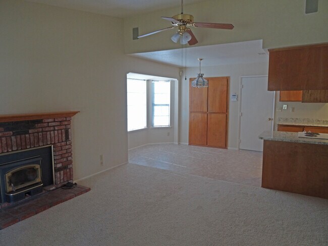 Foto del edificio - Great house for rent in North Highlands