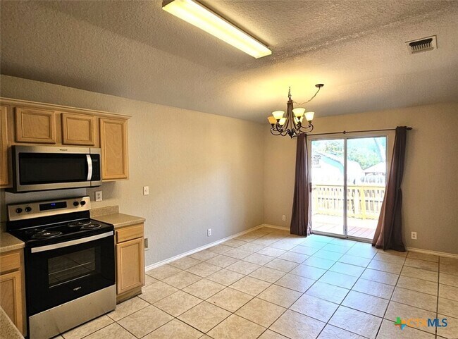 Foto del edificio - 3321 Whisper Bluff