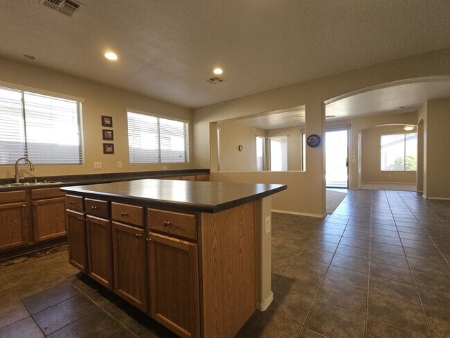 Foto del edificio - San Tan Valley Home in the Popular Johnson Ranch!