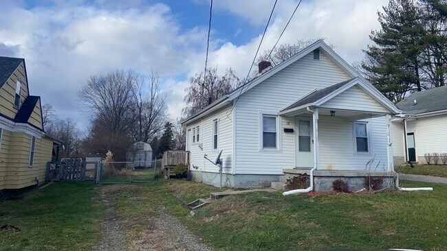 Foto del edificio - 18 Burton Rd