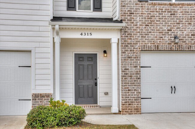 Building Photo - 4315 Newland St