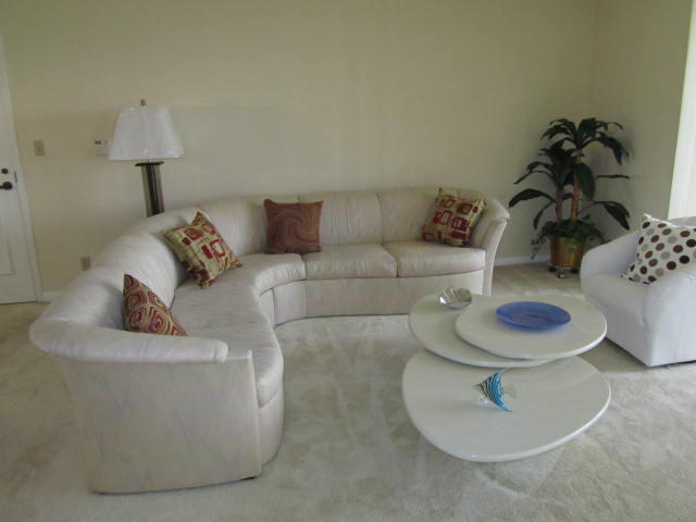 Building Photo - 7233 Promenade Dr