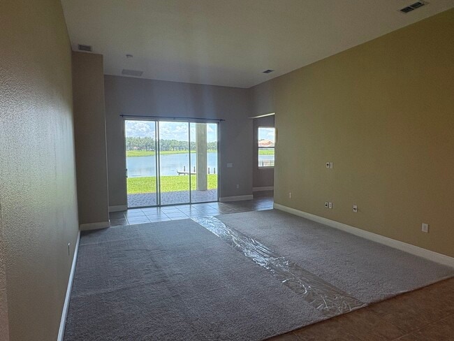 Building Photo - 3700 Paradiso Cir