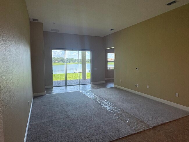 Foto del edificio - 3700 Paradiso Cir