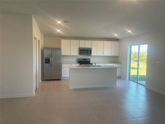 Building Photo - 3480 Chinotto Dr