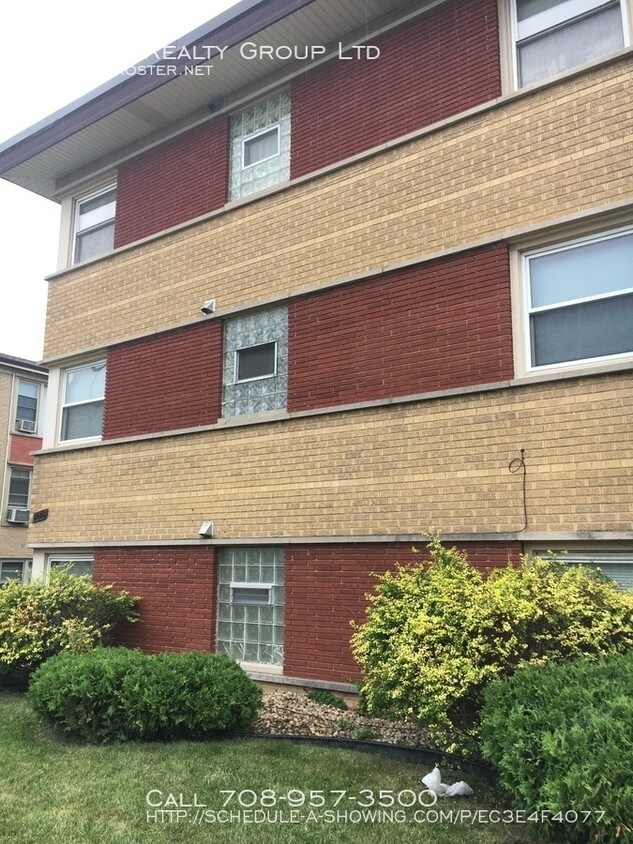 Foto principal - 9651 S Pulaski Rd