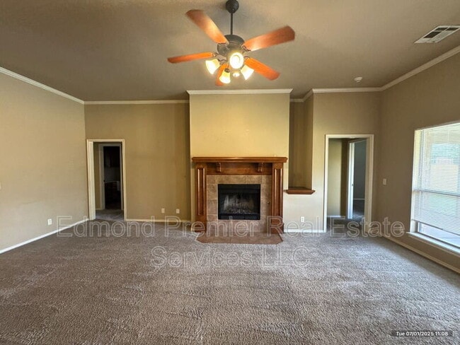 Photo - 17037 Woodvine Dr House