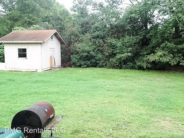 Building Photo - 109 Maple Dr