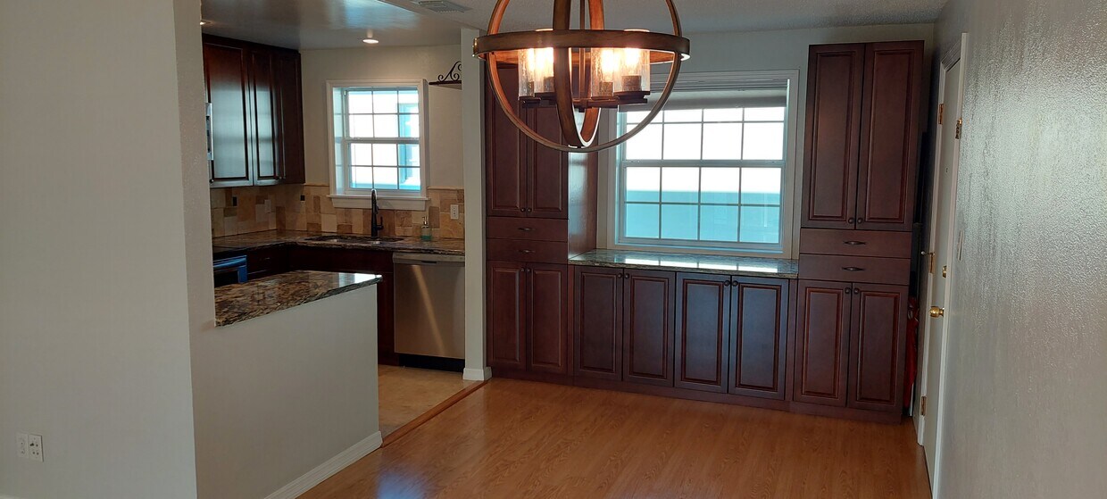 Foto principal - 1500 Gay Rd