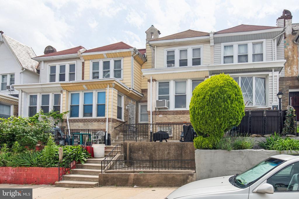 Foto principal - 2122 N Wanamaker St