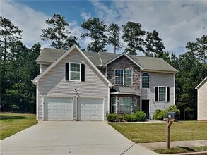 Building Photo - 205 Oak Terrace Dr