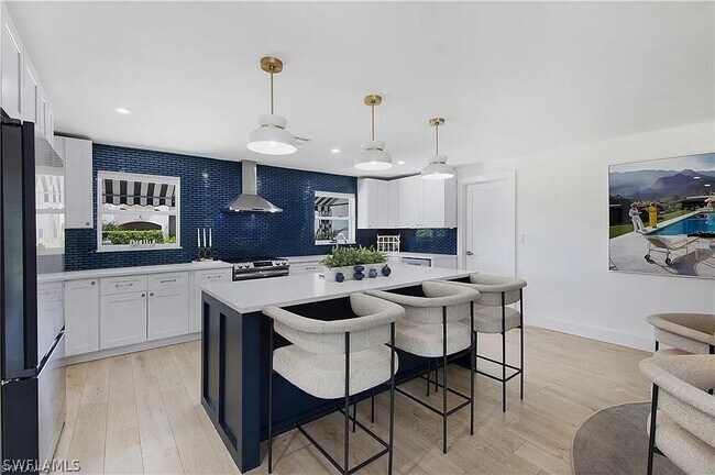 Foto del edificio - 1600 Curlew Ave