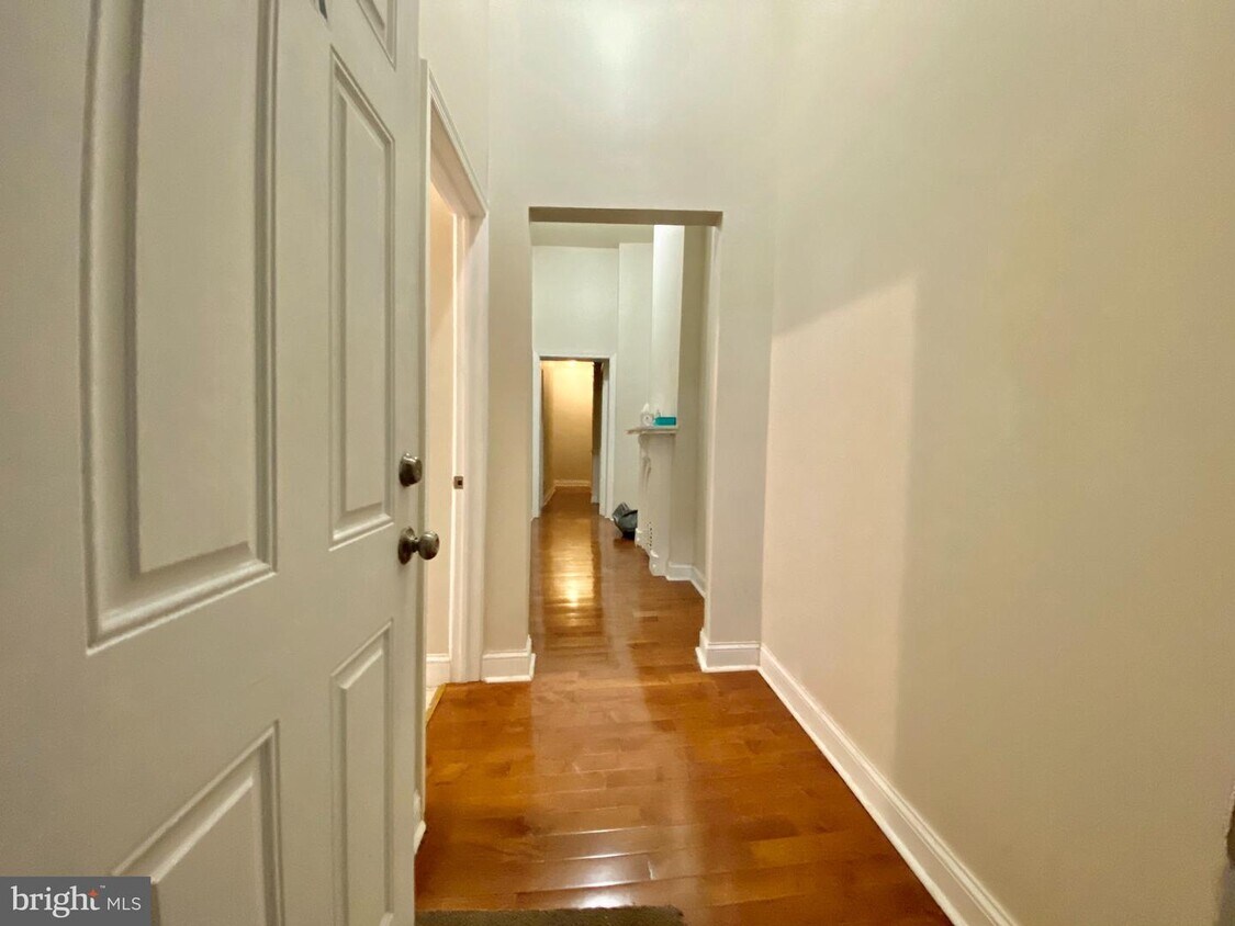 Primary Photo - 509 S 41st St