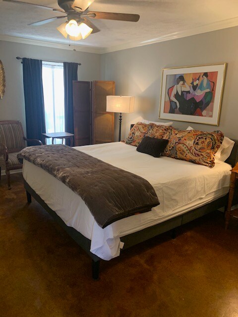 Foto del edificio - 1064 N Montgomery St