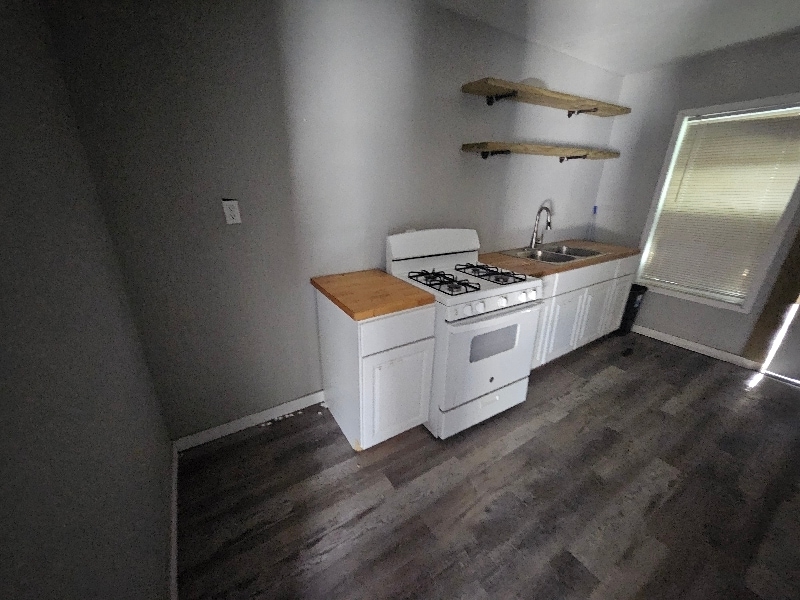 Foto del edificio - 821 S Alameda St