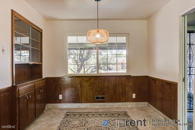 Building Photo - 4 br, 2.5 bath House - 6767 Langrell Way, ...