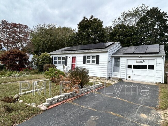Building Photo - 11 Faulkner Dr