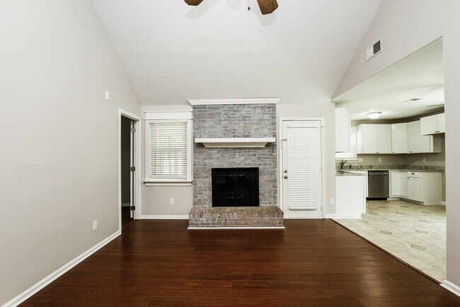 Foto del edificio - 12907 Silbury Ln