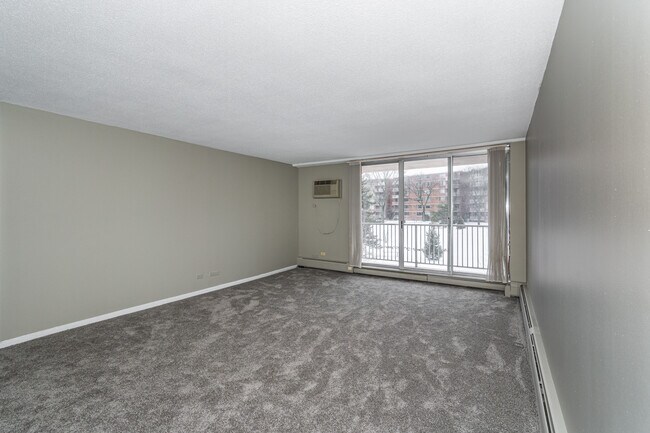 Living Room - 2222 S Stewart Ave